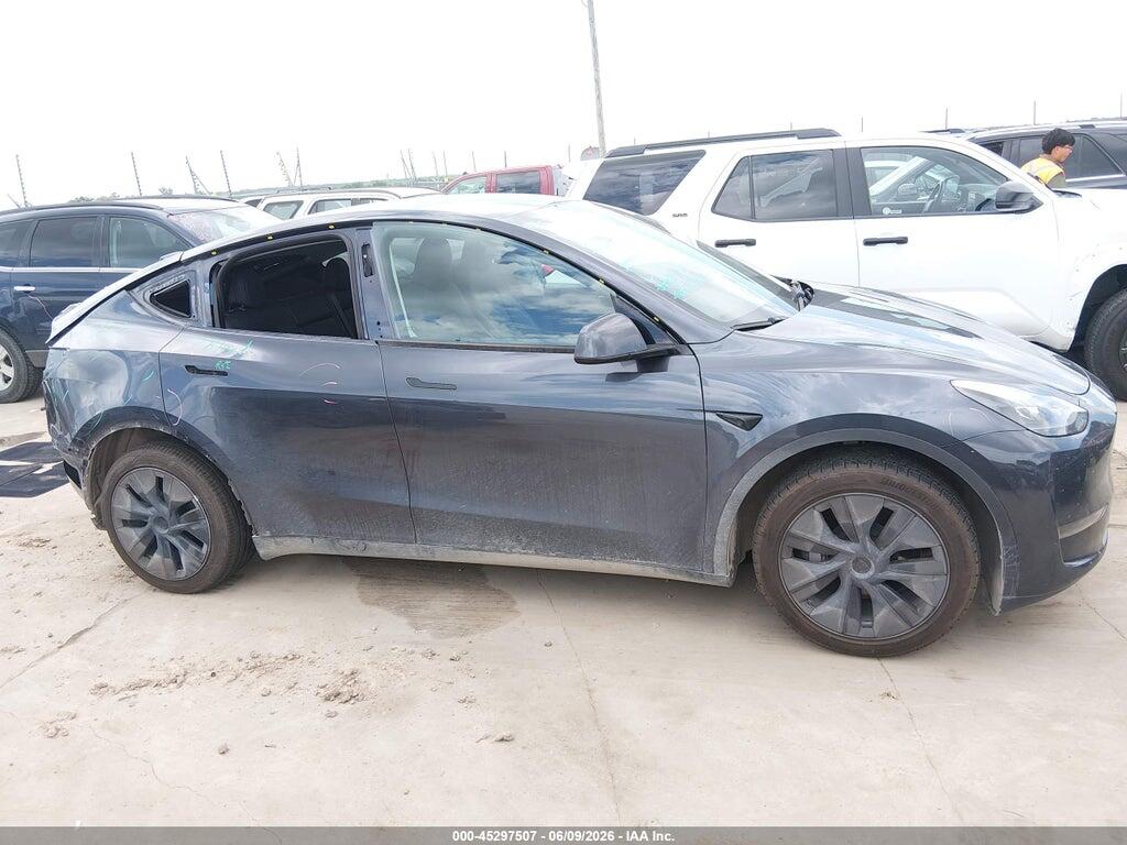 7SAYGDED7RA296540 2024 TESLA MODEL Y photo no. 11