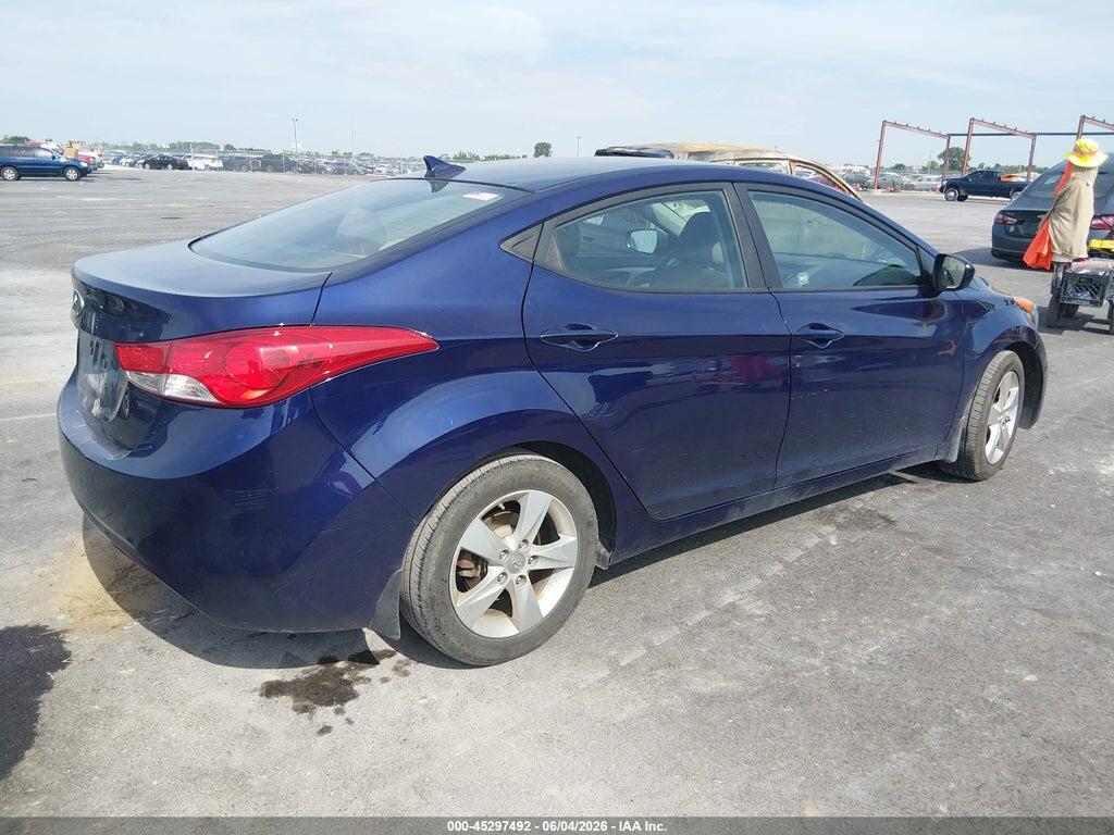 5NPDH4AE7DH372603 2013 HYUNDAI ELANTRA photo no. 4