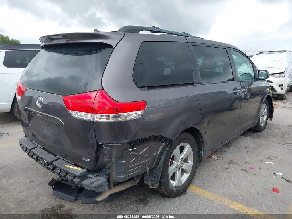 5TDYK3DCXCS233176 2012 TOYOTA SIENNA photo no. 4
