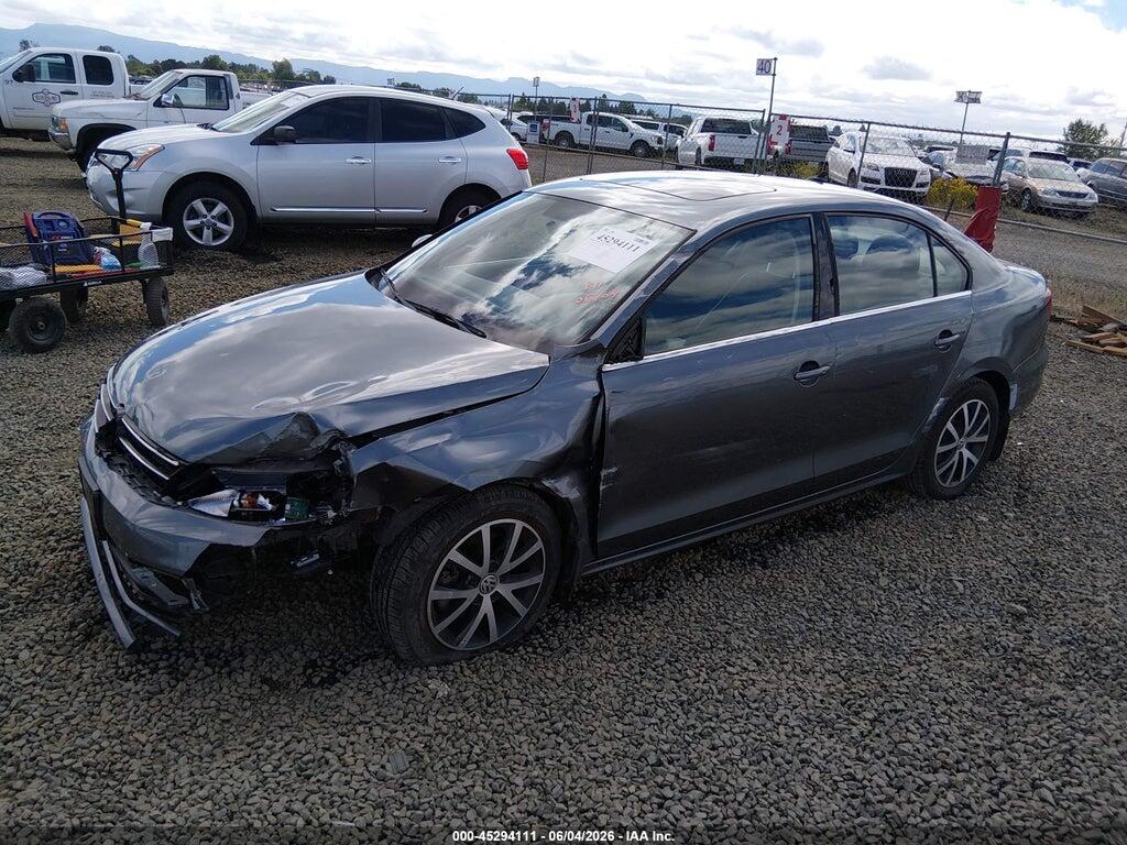 3VWDB7AJ0HM315656 2017 VOLKSWAGEN JETTA photo no. 2