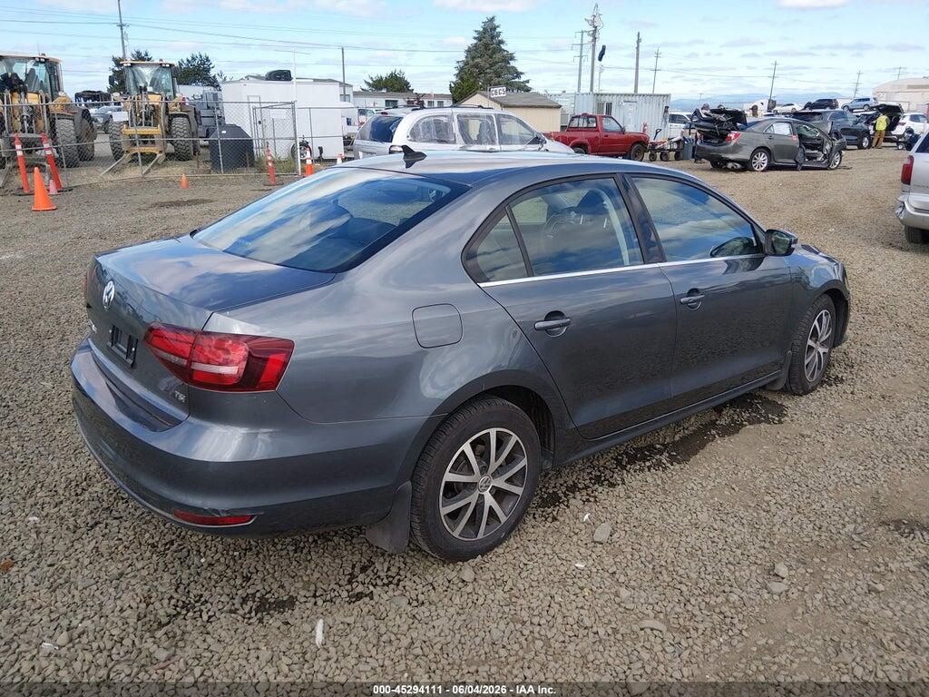 3VWDB7AJ0HM315656 2017 VOLKSWAGEN JETTA photo no. 4