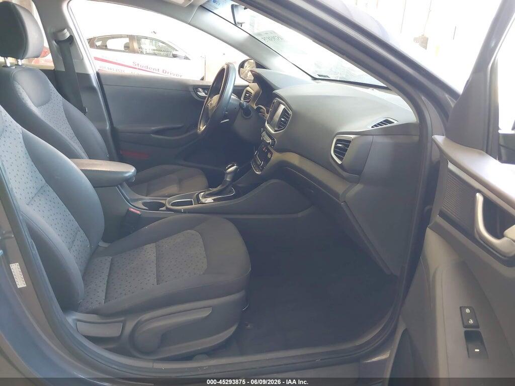 KMHC65LC0HU030792 2017 HYUNDAI IONIQ HYBRID photo no. 5