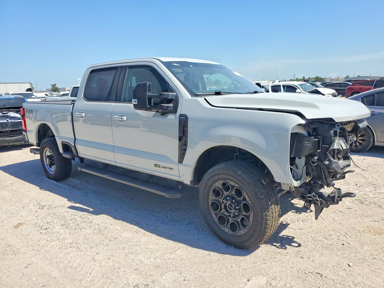 2026 FORD F250 SUPER DUTY — Фото 4 из 12