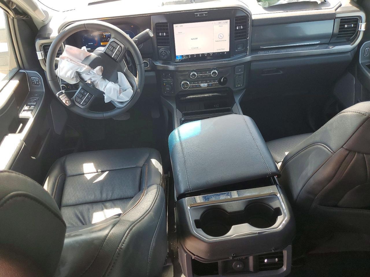 2026 FORD F250 SUPER DUTY — Фото 8 из 12