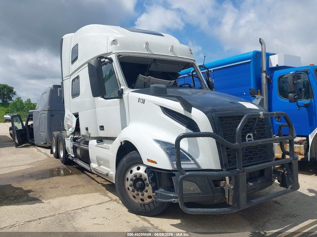 4V4NC9EH5PN622045 2023 VOLVO VNL photo no. 1