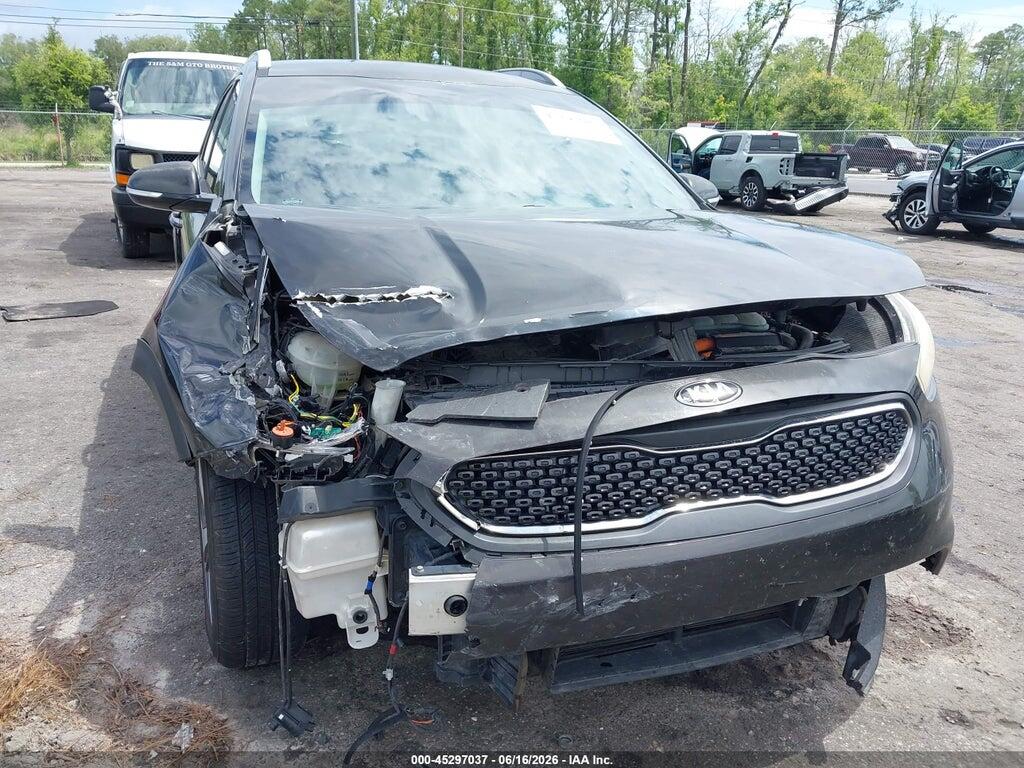 KNDCC3LC1H5069791 2017 KIA NIRO photo no. 6
