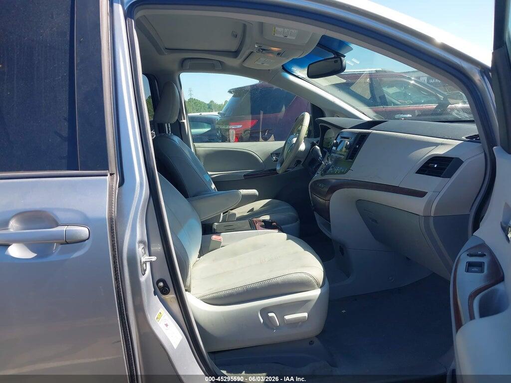 5TDYK3DC7ES483705 2014 TOYOTA SIENNA photo no. 5