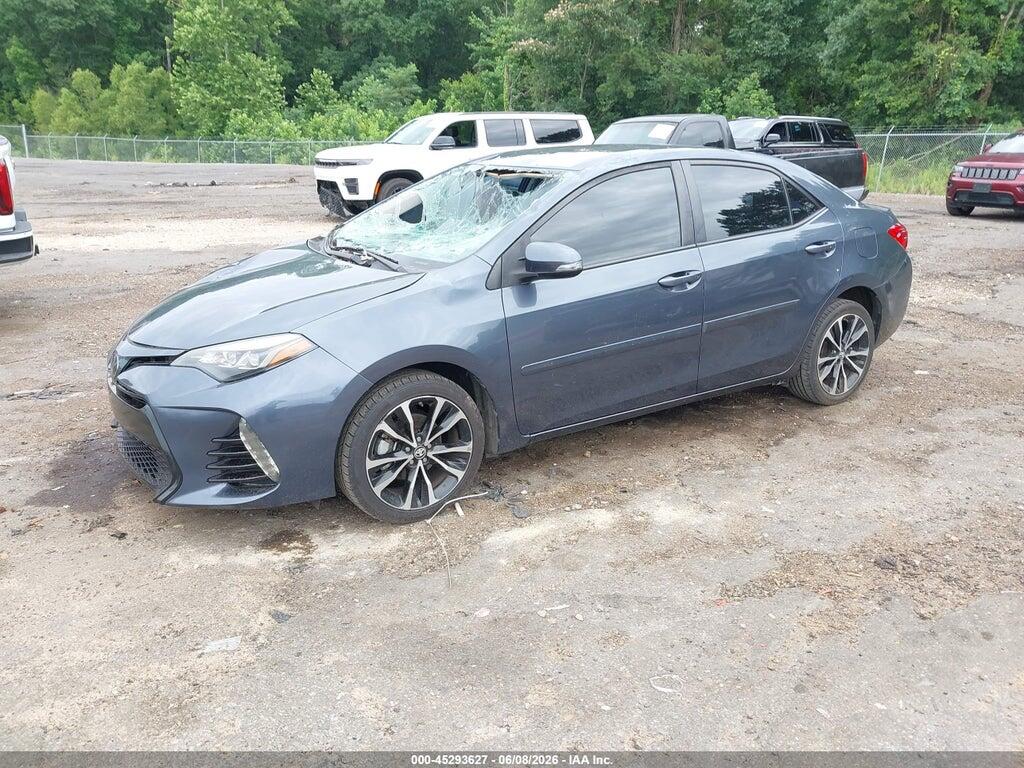 5YFBURHE2JP815132 2018 TOYOTA COROLLA photo no. 2