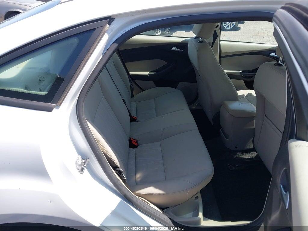 1FADP3F27HL322447 2017 FORD FOCUS photo no. 8