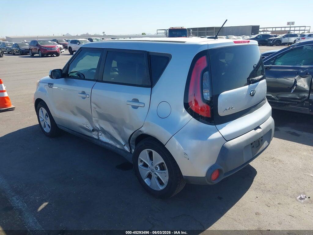 KNDJN2A25F7777906 2015 KIA SOUL photo no. 3