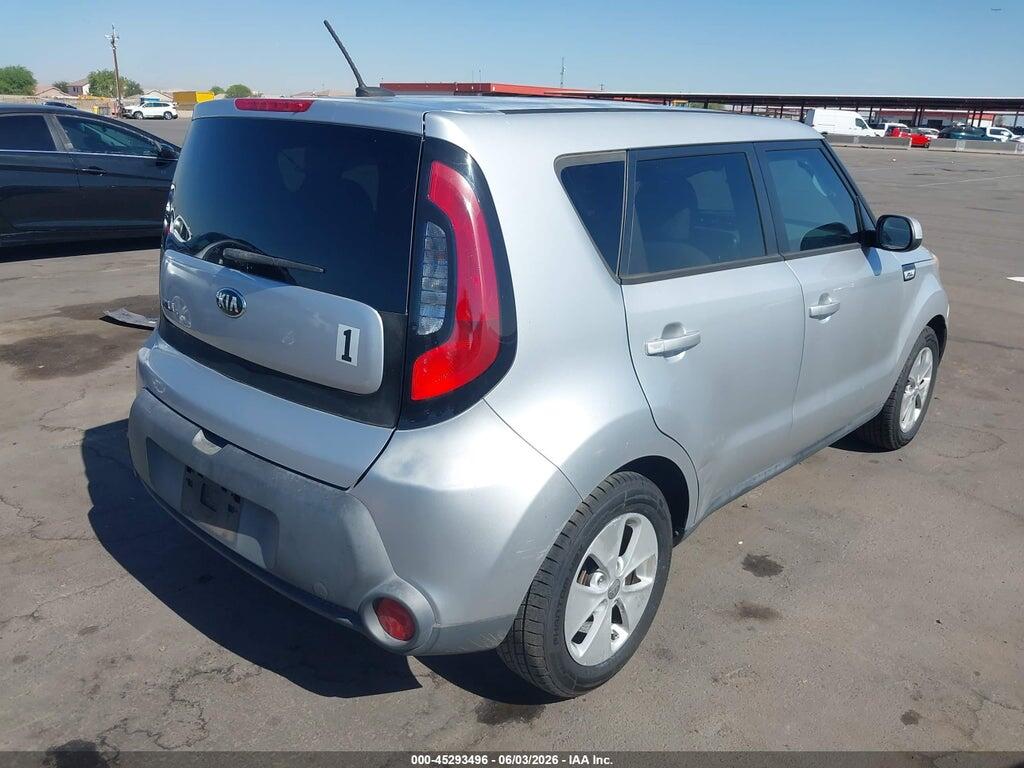 KNDJN2A25F7777906 2015 KIA SOUL photo no. 4