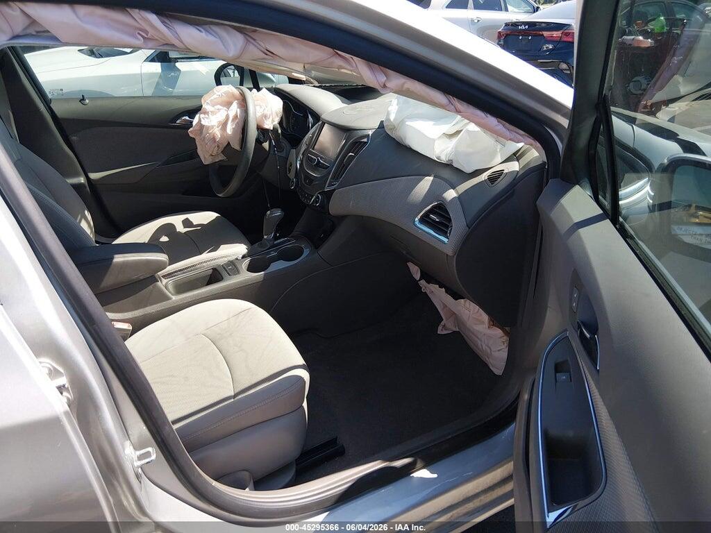 3G1BE6SM2HS573329 2017 CHEVROLET CRUZE photo no. 5