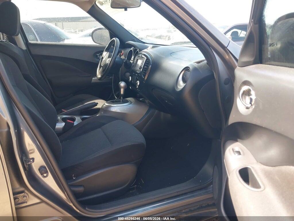 JN8AF5MR5BT013129 2011 NISSAN JUKE photo no. 5