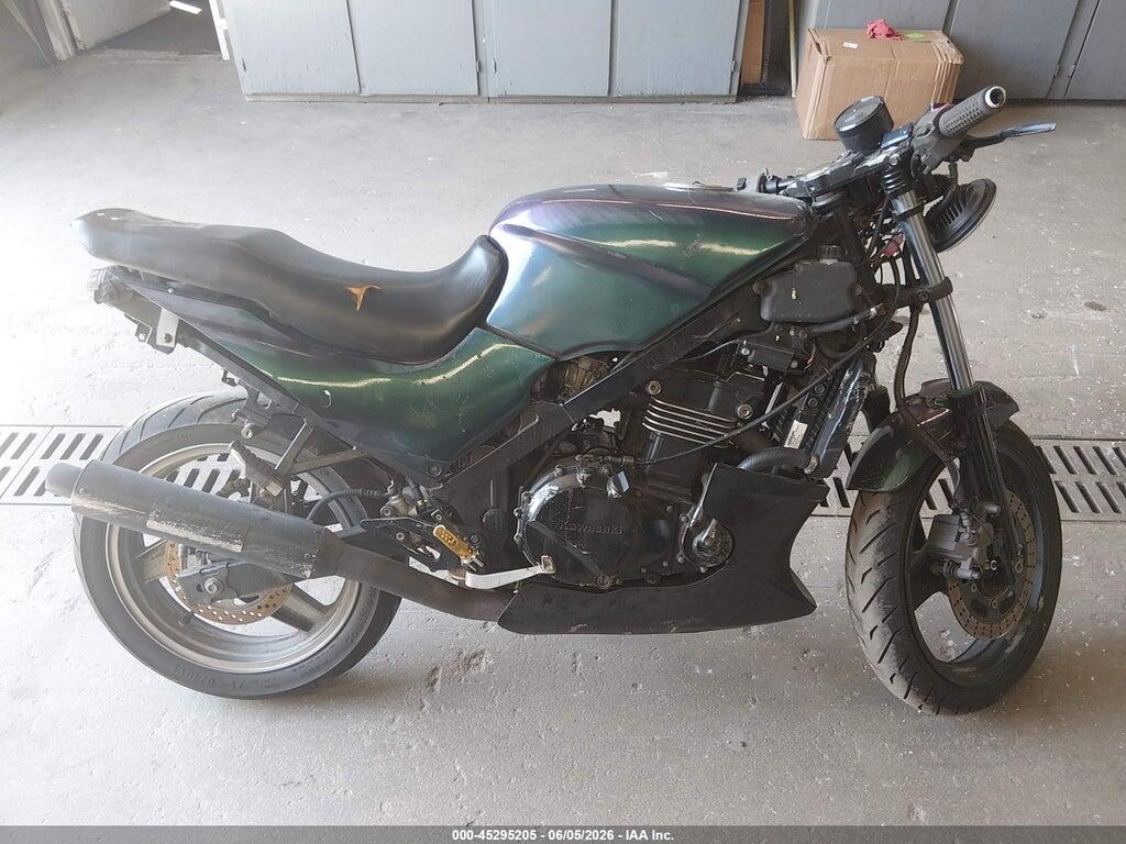 JKAEXVD102A070056 2002 KAWASAKI EX500 photo no. 11