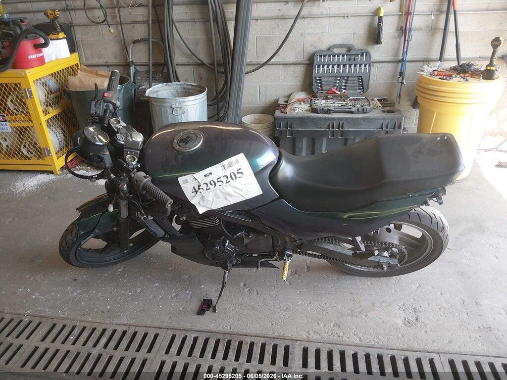 JKAEXVD102A070056 2002 KAWASAKI EX500 photo no. 12