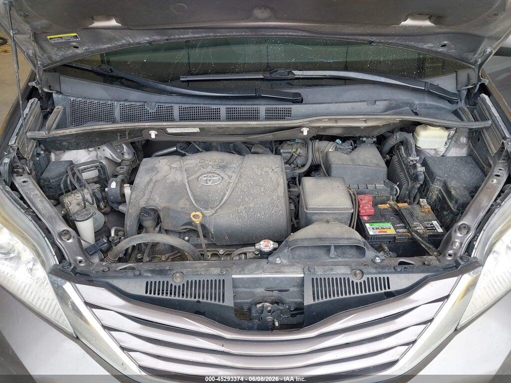 5TDKZ3DC6HS849725 2017 TOYOTA SIENNA photo no. 10