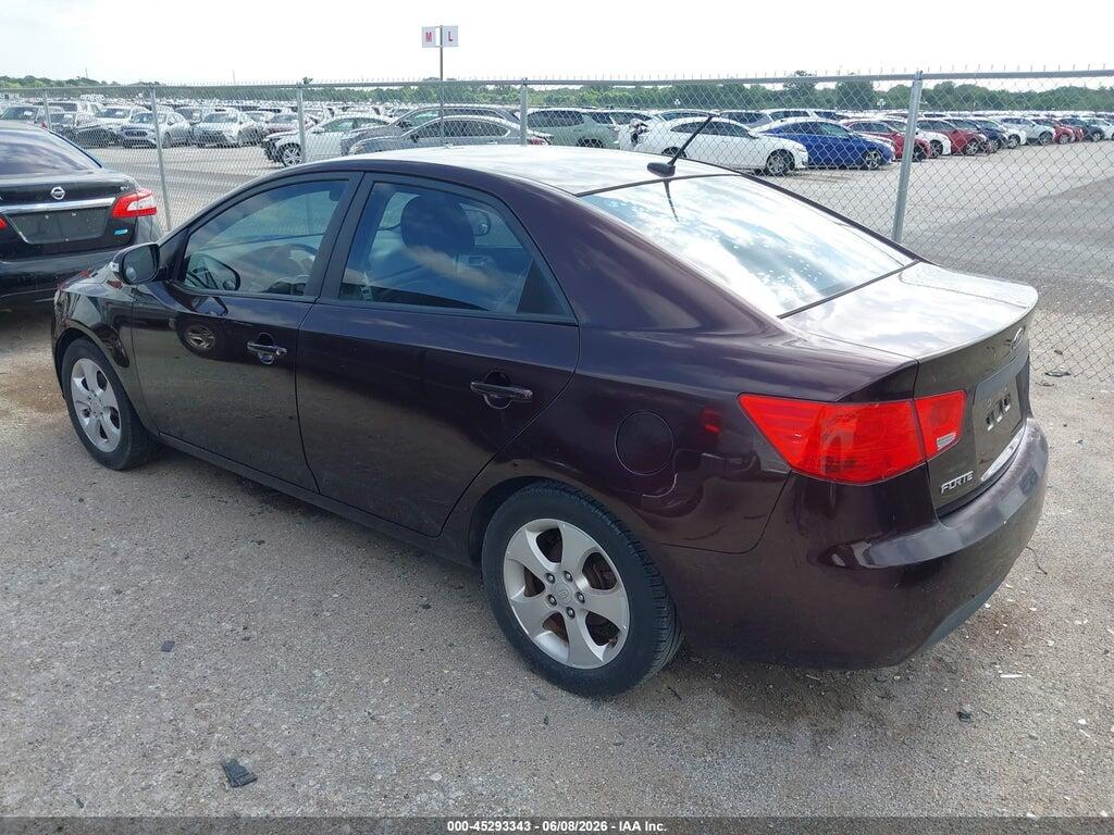 KNAFU4A24A5077834 2010 KIA FORTE photo no. 3