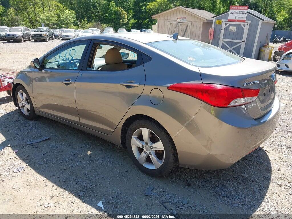 5NPDH4AE8DH311020 2013 HYUNDAI ELANTRA photo no. 3
