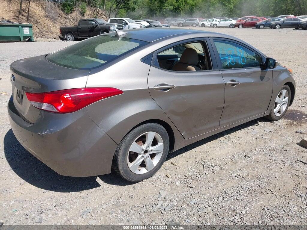 5NPDH4AE8DH311020 2013 HYUNDAI ELANTRA photo no. 4
