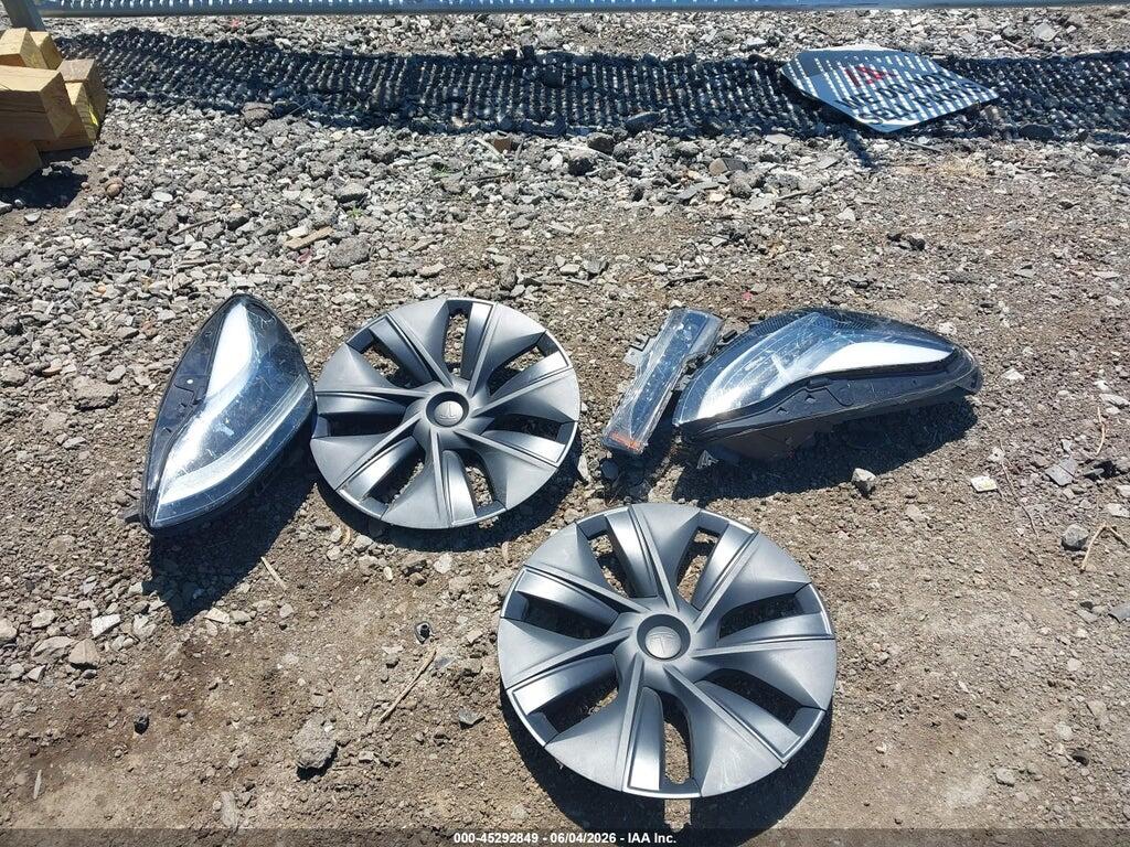 7SAYGAEE1RF105219 2024 TESLA MODEL Y photo no. 11