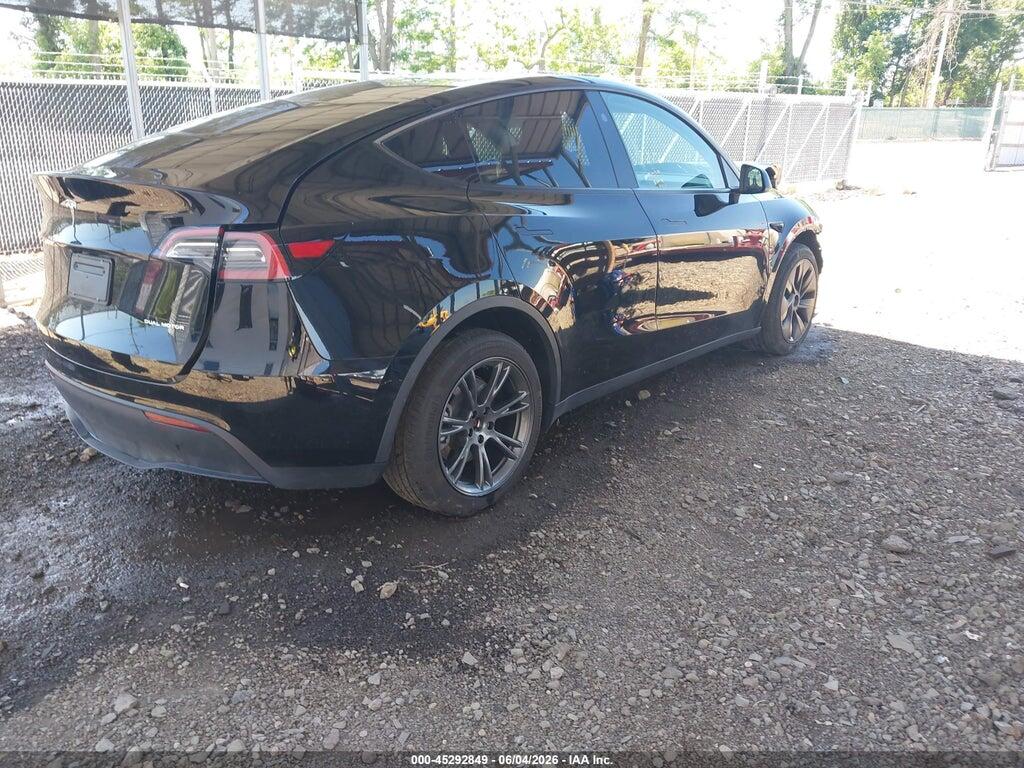 7SAYGAEE1RF105219 2024 TESLA MODEL Y photo no. 4