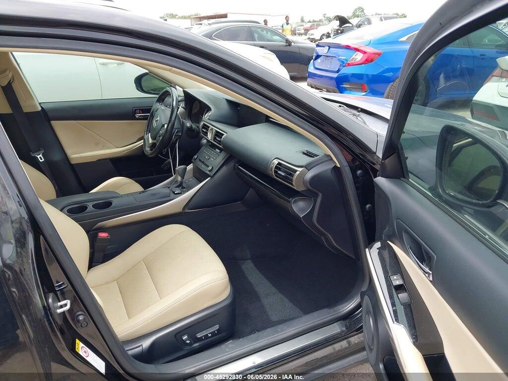 JTHBA1D26G5030123 2016 LEXUS IS 200T photo no. 5