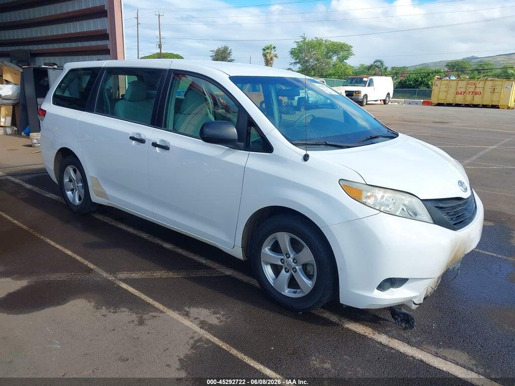 5TDZK3DC1ES429465 2014 TOYOTA SIENNA photo no. 1
