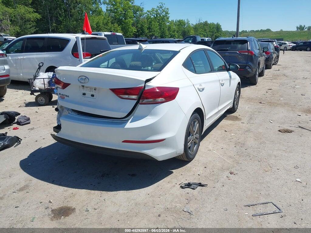 5NPD84LF7HH025543 2017 HYUNDAI ELANTRA photo no. 4