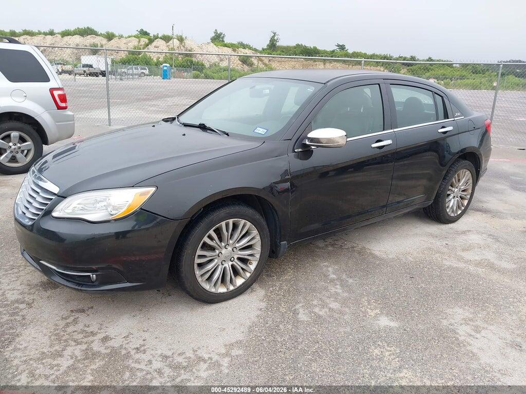 1C3BC2FG9BN517551 2011 CHRYSLER 200 photo no. 2
