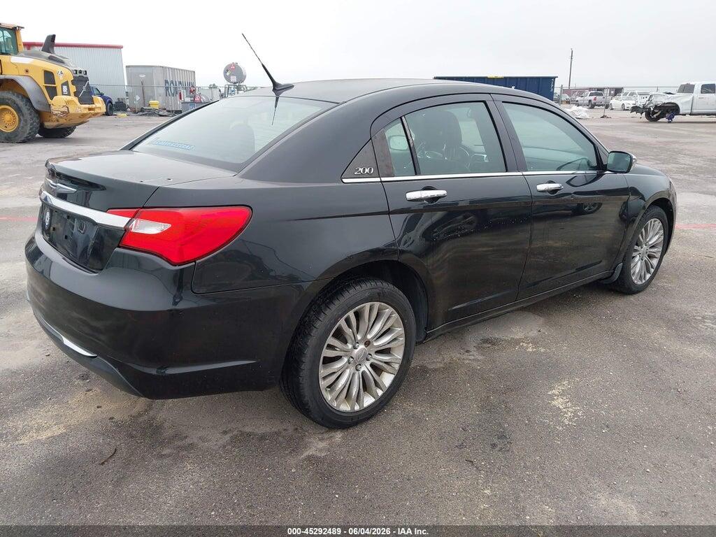 1C3BC2FG9BN517551 2011 CHRYSLER 200 photo no. 4
