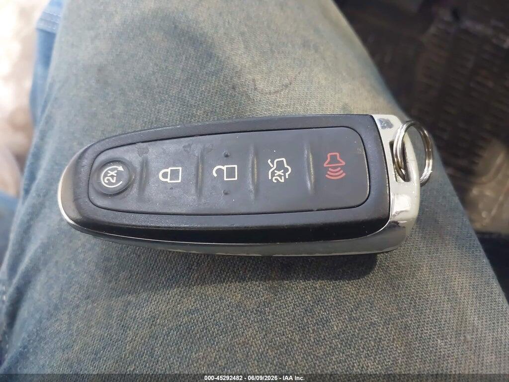 1FMCU9J93HUB58223 2017 FORD ESCAPE photo no. 11