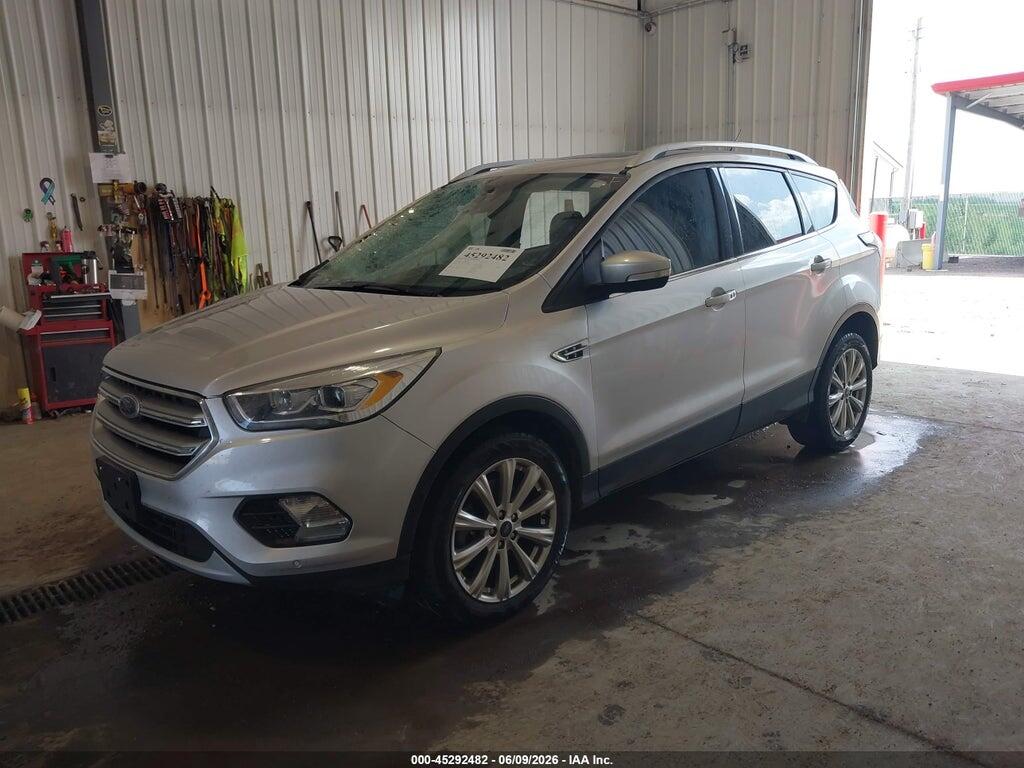 1FMCU9J93HUB58223 2017 FORD ESCAPE photo no. 2