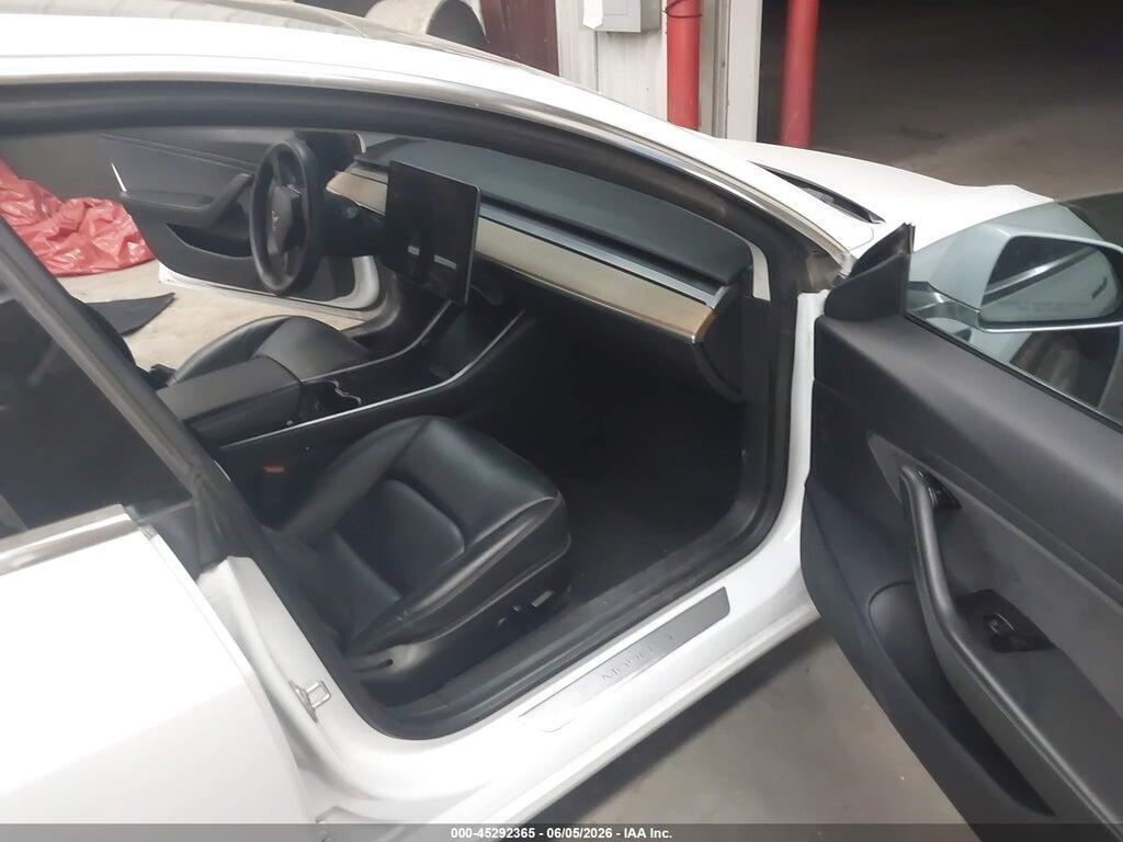 5YJ3E1EB5KF469443 2019 TESLA MODEL 3 photo no. 5