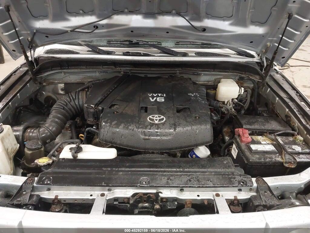 JTEBU11F970013602 2007 TOYOTA FJ CRUISER photo no. 10