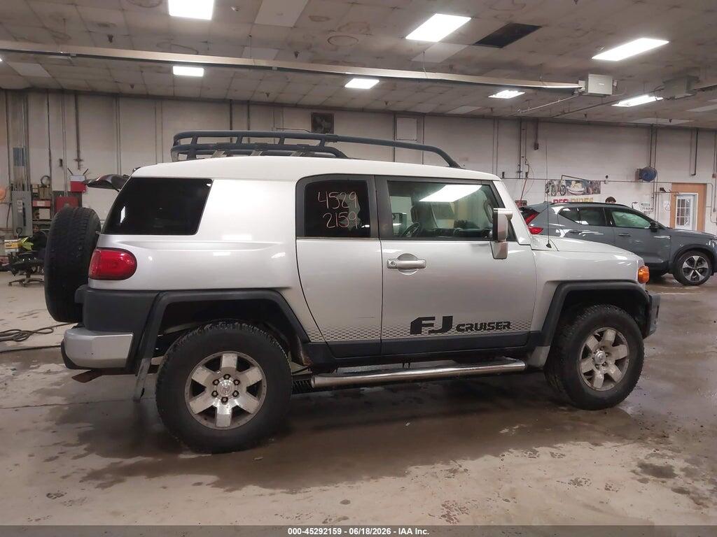 JTEBU11F970013602 2007 TOYOTA FJ CRUISER photo no. 12
