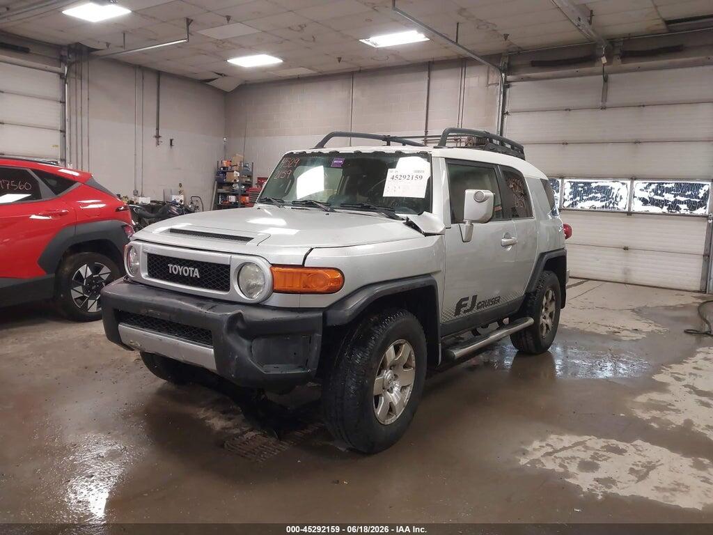 JTEBU11F970013602 2007 TOYOTA FJ CRUISER photo no. 2