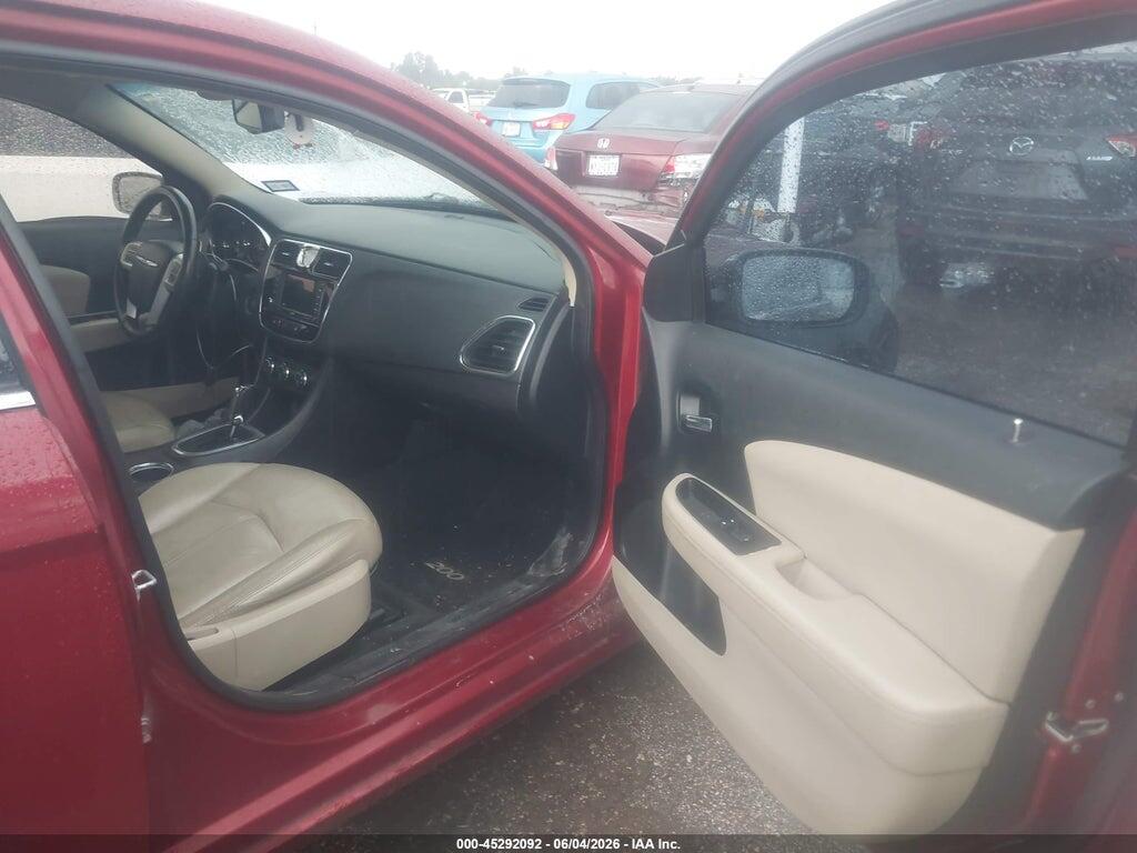 1C3CCBCG9CN307719 2012 CHRYSLER 200 photo no. 5