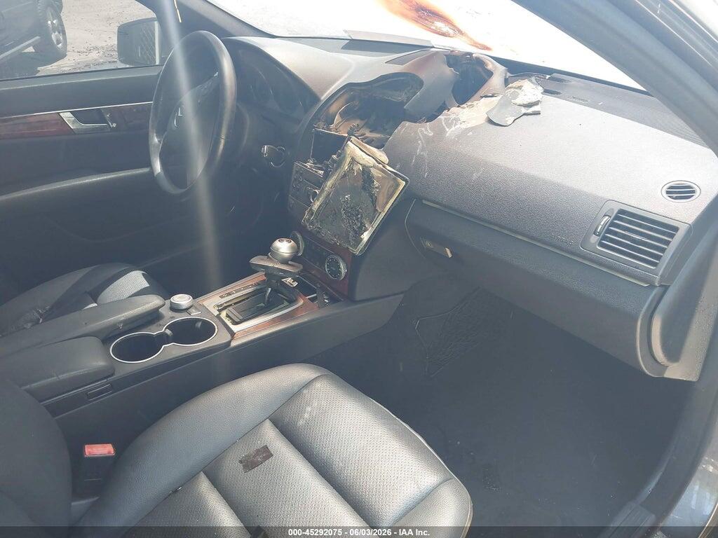 WDDGF8BB2AF386905 2010 MERCEDES-BENZ C 300 photo no. 5