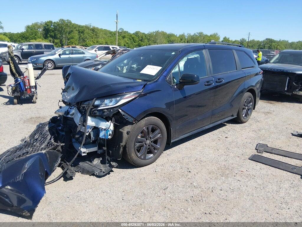 5TDDSKFC0SS167127 2025 TOYOTA SIENNA photo no. 2