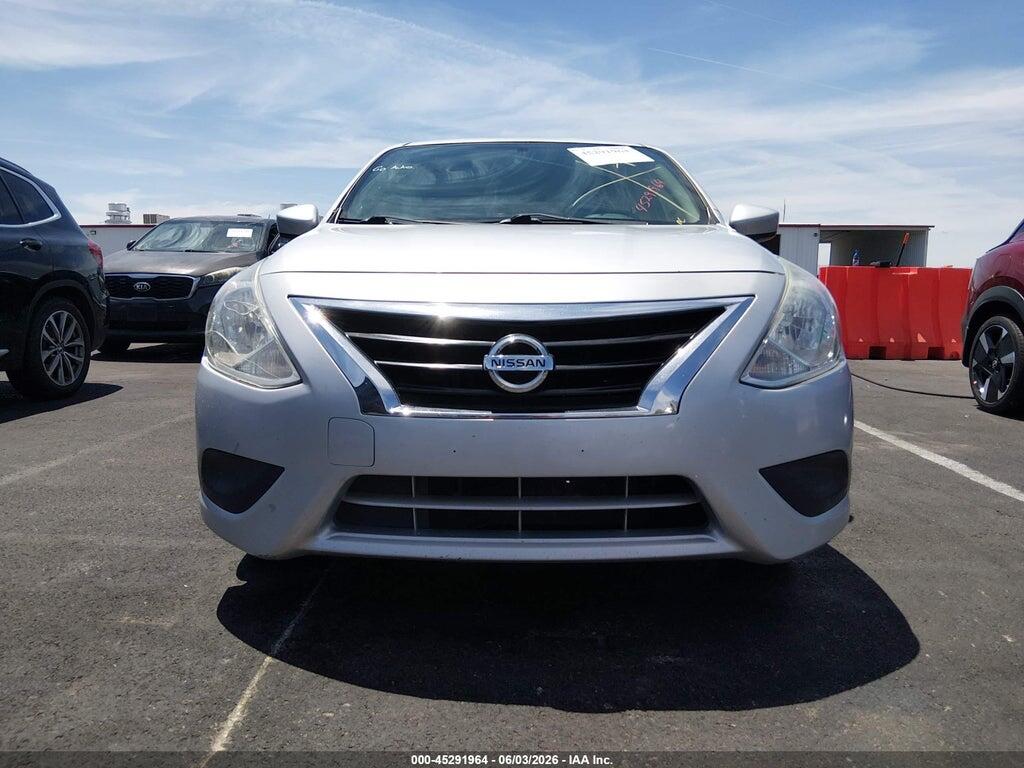 3N1CN7AP5JK434043 2018 NISSAN VERSA photo no. 12