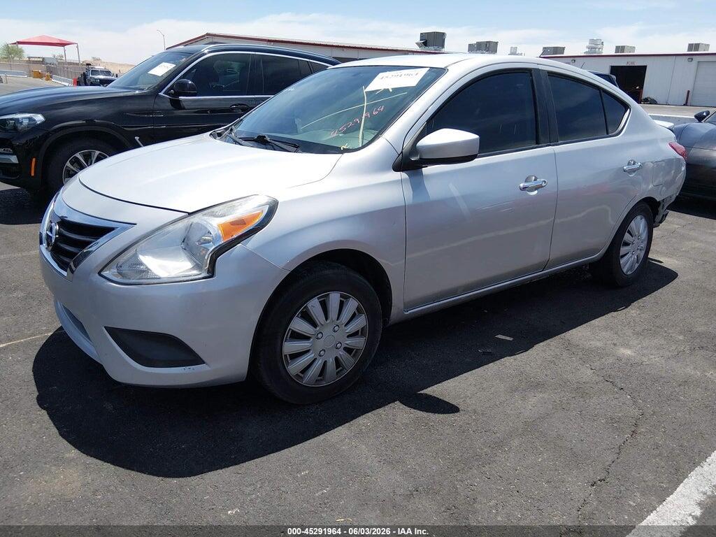 3N1CN7AP5JK434043 2018 NISSAN VERSA photo no. 2