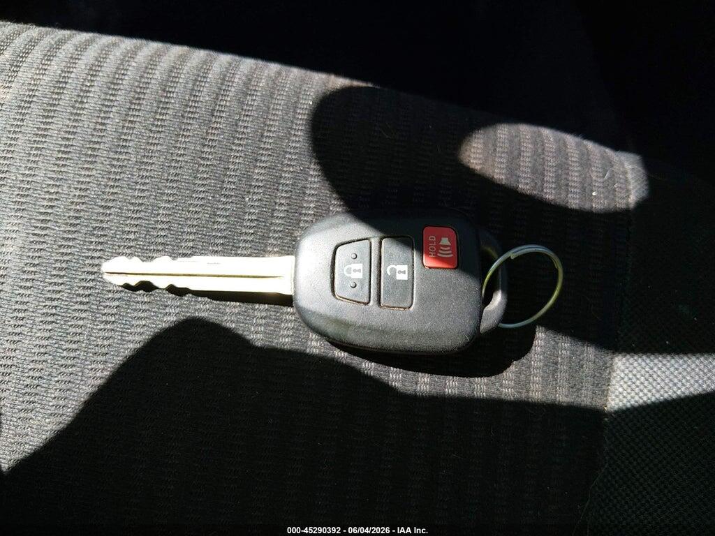 2T3BFREV4GW488195 2016 TOYOTA RAV4 photo no. 11