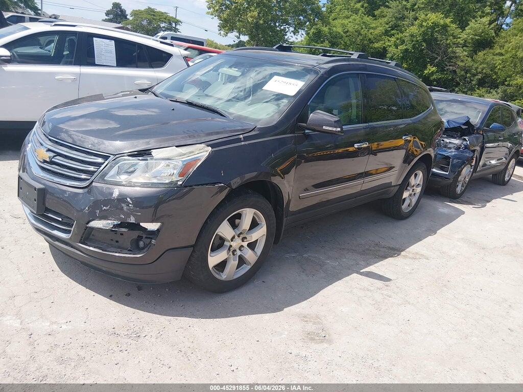 1GNKRJKD2HJ331082 2017 CHEVROLET TRAVERSE photo no. 2
