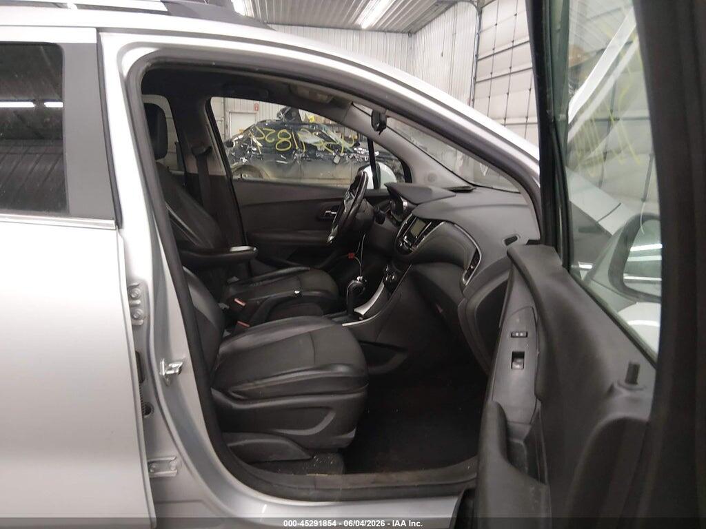 KL7CJPSB3KB872758 2019 CHEVROLET TRAX photo no. 5