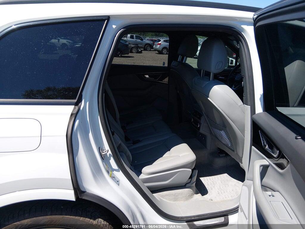 WA1VAAF70JD044596 2018 AUDI Q7 photo no. 8