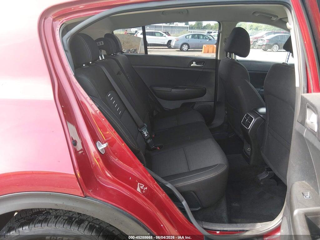 KNDPMCAC1H7157035 2017 KIA SPORTAGE photo no. 8