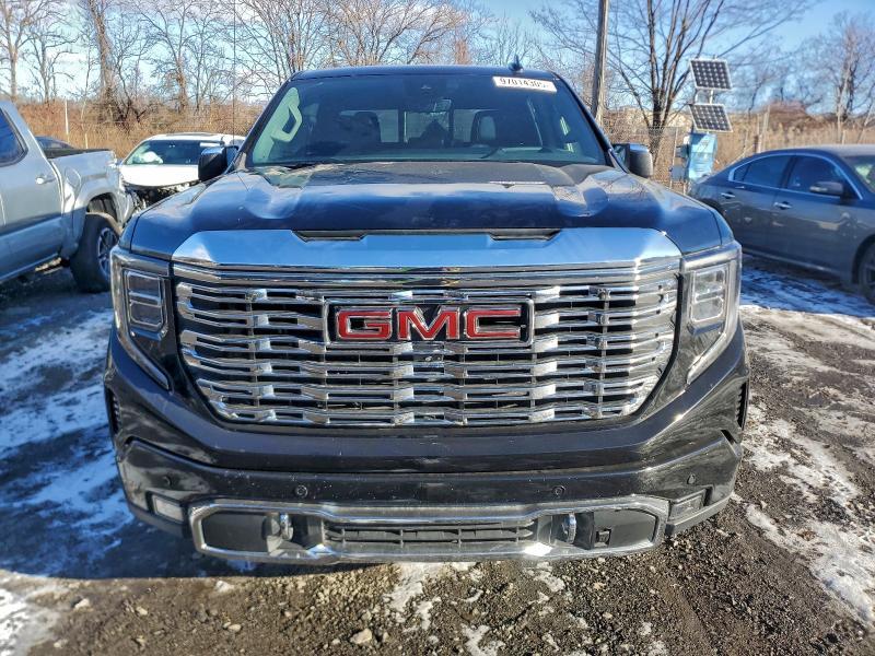2023 GMC SIERRA K1500 DENALI — Фото 5 из 12