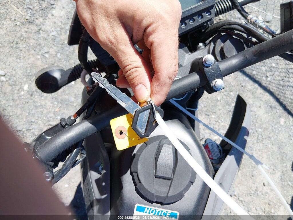 ML5LXBG12SDA44447 2025 KAWASAKI KLX300 photo no. 11