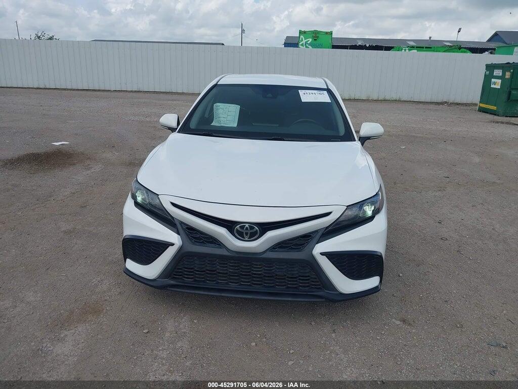 4T1G11AK5NU618315 2022 TOYOTA CAMRY photo no. 12