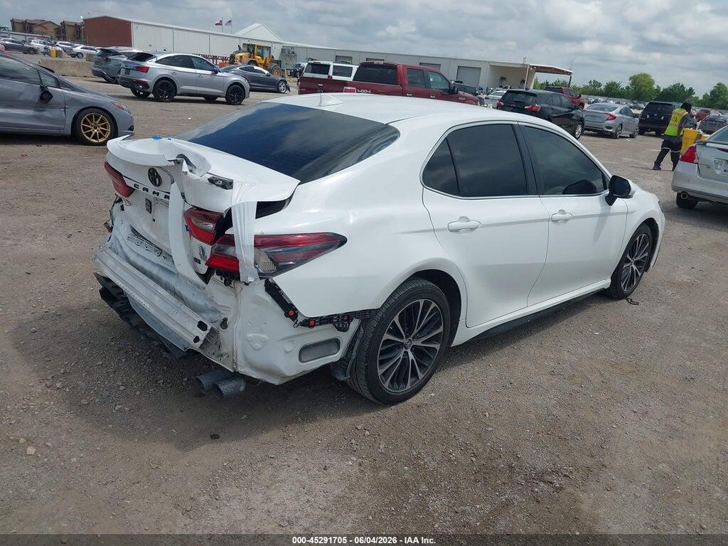 4T1G11AK5NU618315 2022 TOYOTA CAMRY photo no. 4